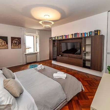 Scacco Terrazza Vista Torre Degli Sciri *