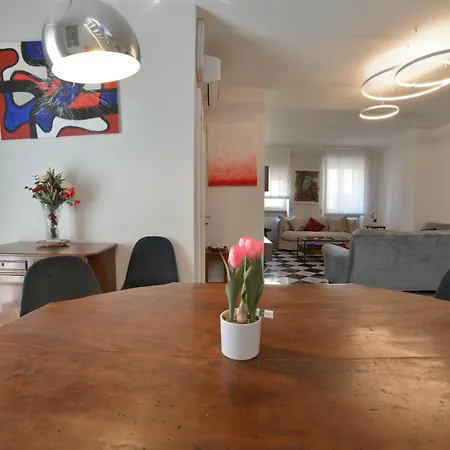 Scacco Terrazza Vista Torre Degli Sciri