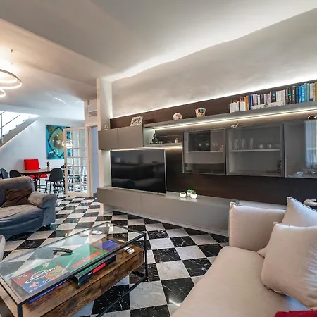 Scacco Terrazza Vista Torre Degli Sciri *