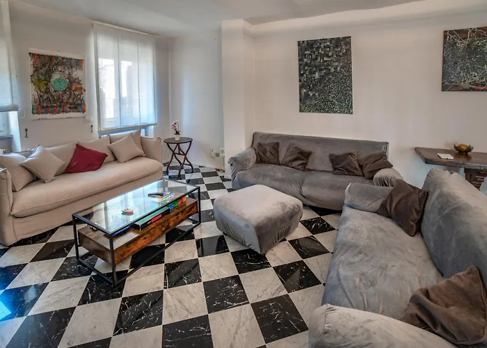 アパート Scacco Terrazza Vista Torre Degli Sciri ペルージャ