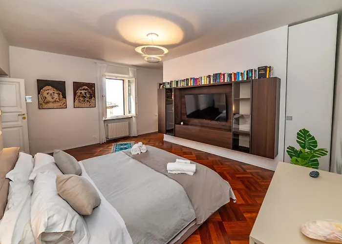 Scacco Terrazza Vista Torre Degli Sciri *