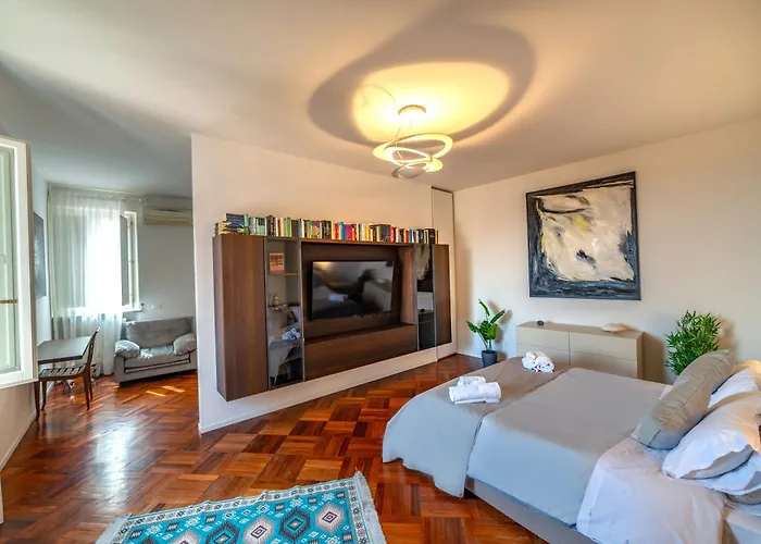 Scacco Terrazza Vista Torre Degli Sciri *