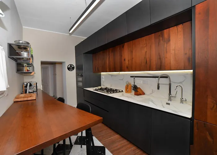 Scacco Terrazza Vista Torre Degli Sciri * ペルージャ