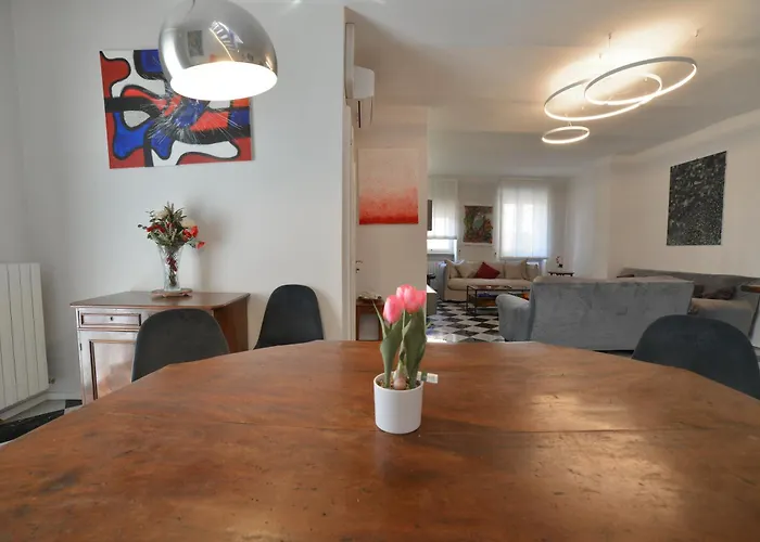 Scacco Terrazza Vista Torre Degli Sciri